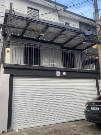 Foto do imóvel Casa Comercial de Alto Padrão para Locação na Vila Mariana, São Paulo-SP: 3 Salas, 4 Banheiros e 118 m² de Área.