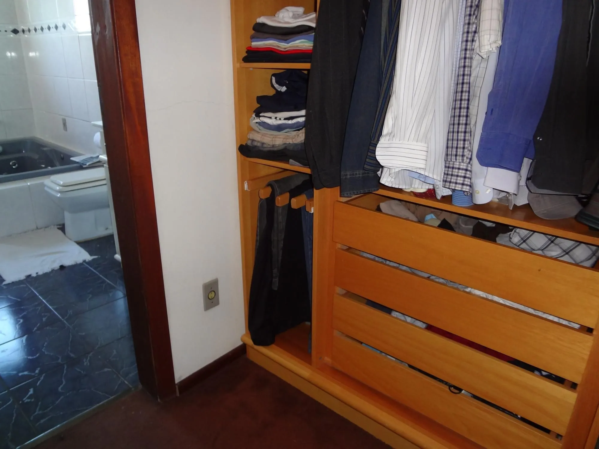 Imagem Casa para Venda - 230m², 3 dormitórios, sendo 1 suites, 3 vagas - Aberta Dos Morros