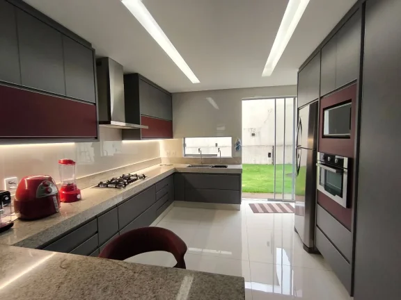 Imagem Sobrado 3 Suites Sozinho No Lote A 6 Min Do Flamboyant
