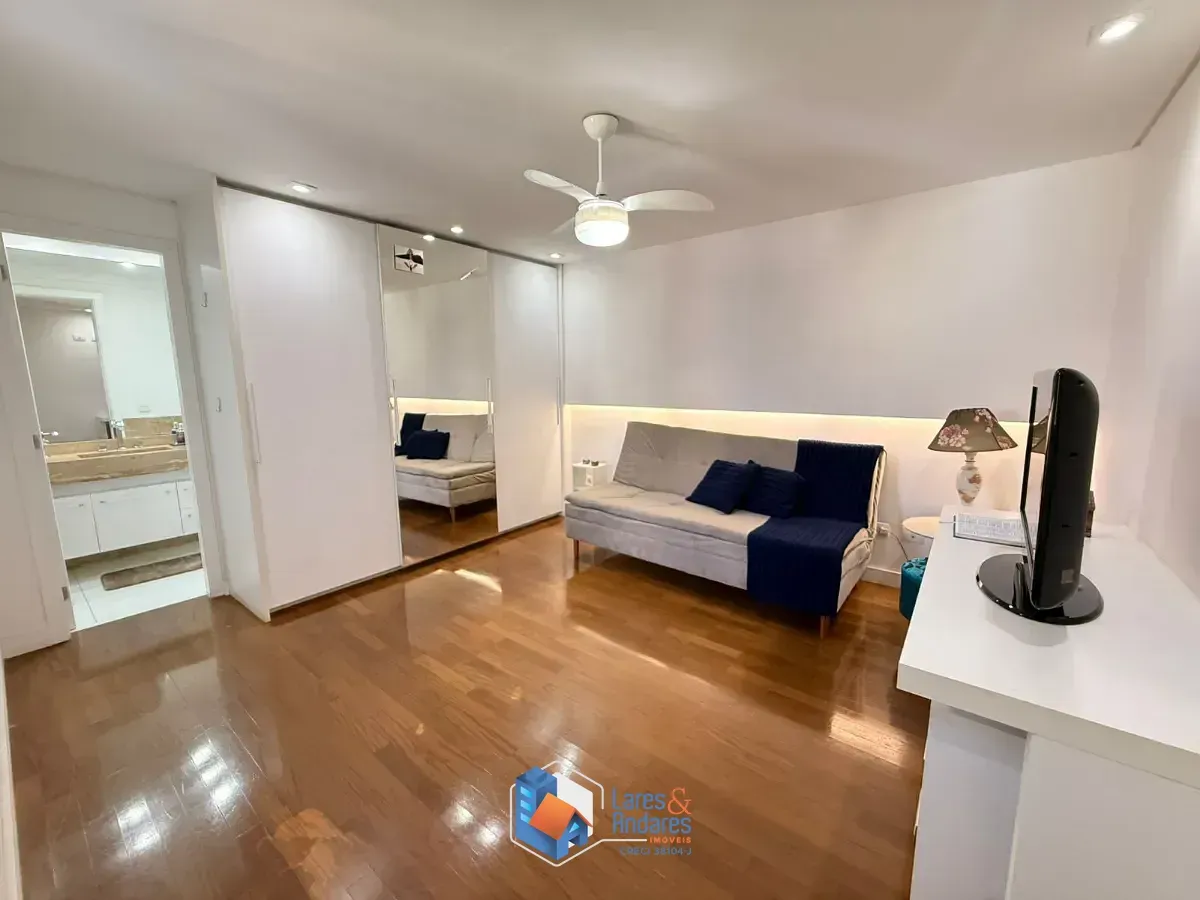 Imagem Casa no condomínio Casa do Horto para venda com 3 quartos, sendo 3 suítes, 560m²