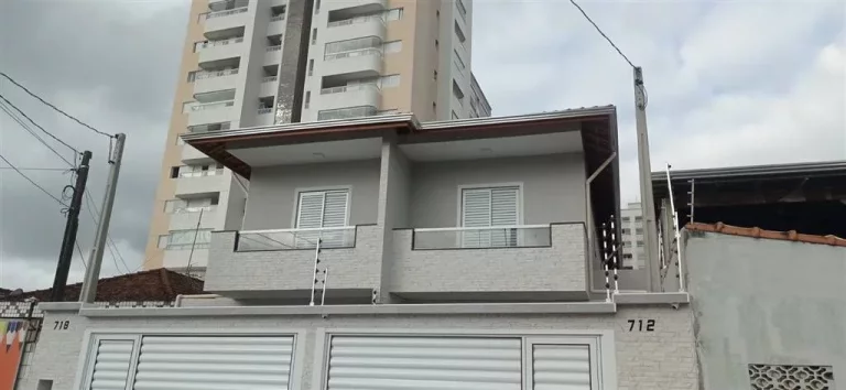 Imagem SOBRADO ALTO PADRAO COM PISCINA NA GUILHERMINA!!!