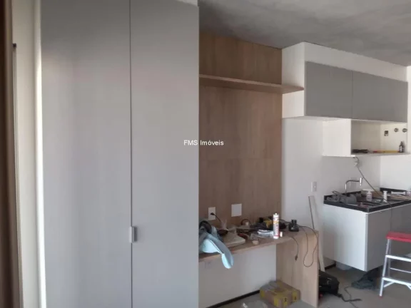 Imagem Apartamento para locação em São Paulo-SP, no bairro Cerqueira César: 1 quarto, 1 sala, 1 banheiro, 24m² de área.