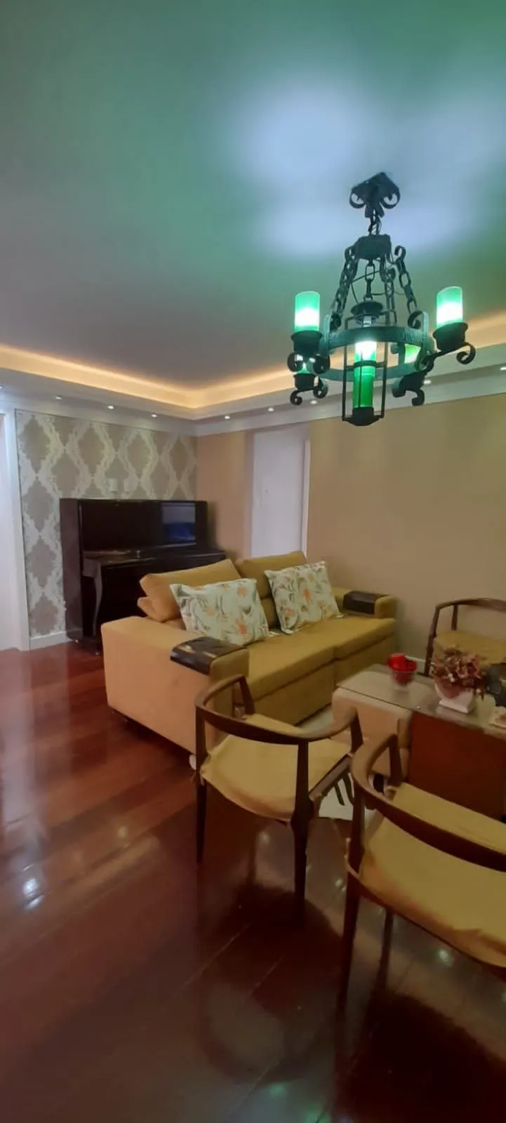 Imagem Cobertura para Venda - 234m², 3 dormitórios, sendo 1 suites, 2 vagas - Santana