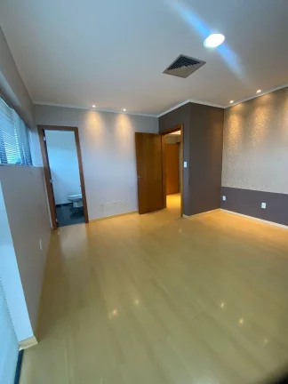 Imagem Sala Comercial para venda no bairro Madureira em Caxias do Sul