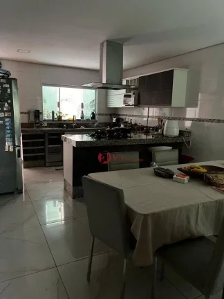 Foto do imóvel Sobrado com 3 dormitórios à venda, 113 m por R$ 851.000,00 - Vila Guilhermina - São Paulo/SP