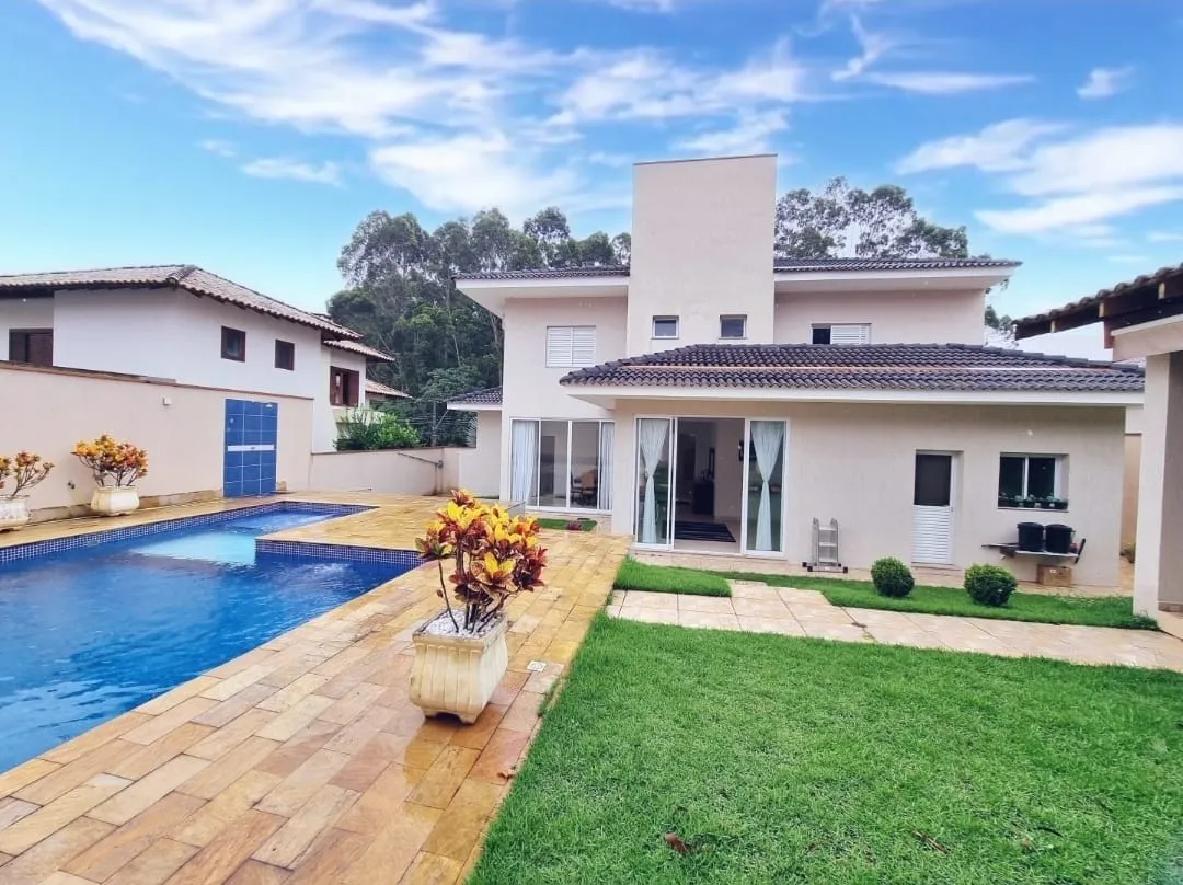 Imagem Casa à venda e locação 3 Suites, 2 Vagas, 700M², Socorro, Pindamonhangaba - SP | COLONIAL VILLAGE