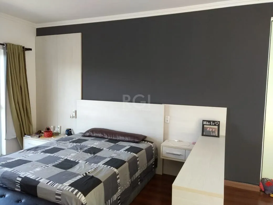Imagem Casa para Venda - 300m², 3 dormitórios, sendo 3 suites, 6 vagas - São Lucas