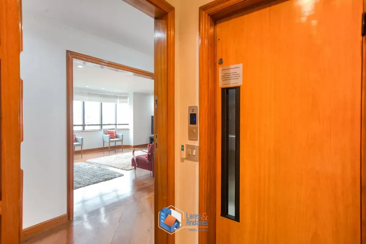 Imagem Apartamento para venda em Aclimação com 4 quartos, sendo 2 suítes, 236m²