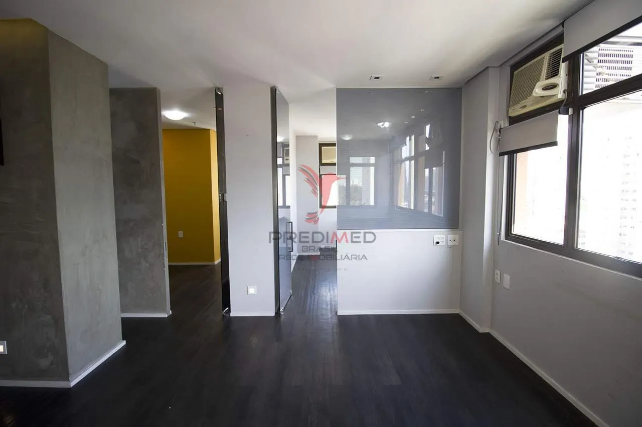 Imagem Sala Comercial Reformada | 40 m² | 1 Vaga | Próxima ao Consulado Americano | Chácara Santo