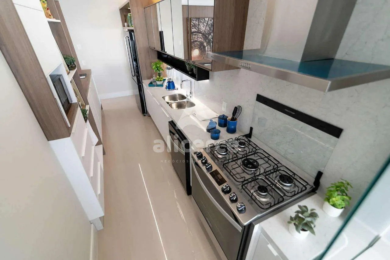 Imagem Apartamento á Venda - 3 Dormitórios I 1 suíte I Vaga de Garagem - em Agronômica - Florianópolis/SC