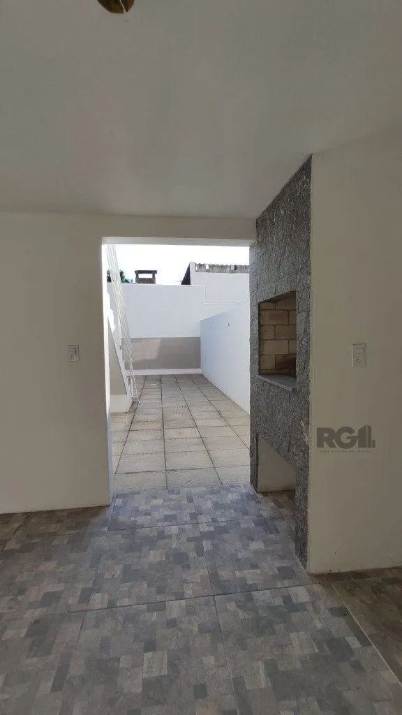 Imagem Sobrado Pronto, no Jardim Itu-Sabará: 2 Dormitórios, 1 Suíte.