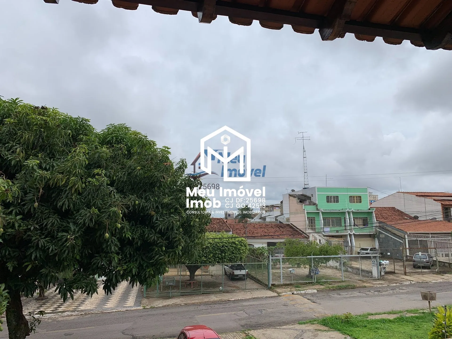 Imagem Casa Sobrado 5 Quartos 5 Suítes 2 Vagas 400m² Reformado