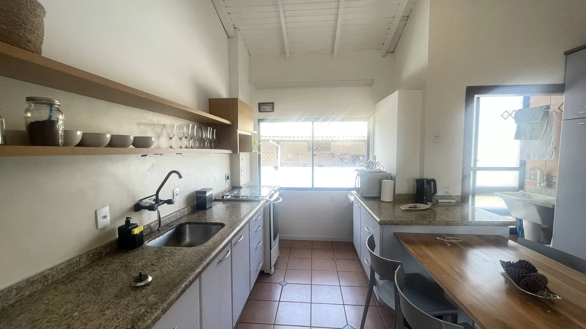 Imagem Apartamento 2 dormitórios locação anual em Jurerê