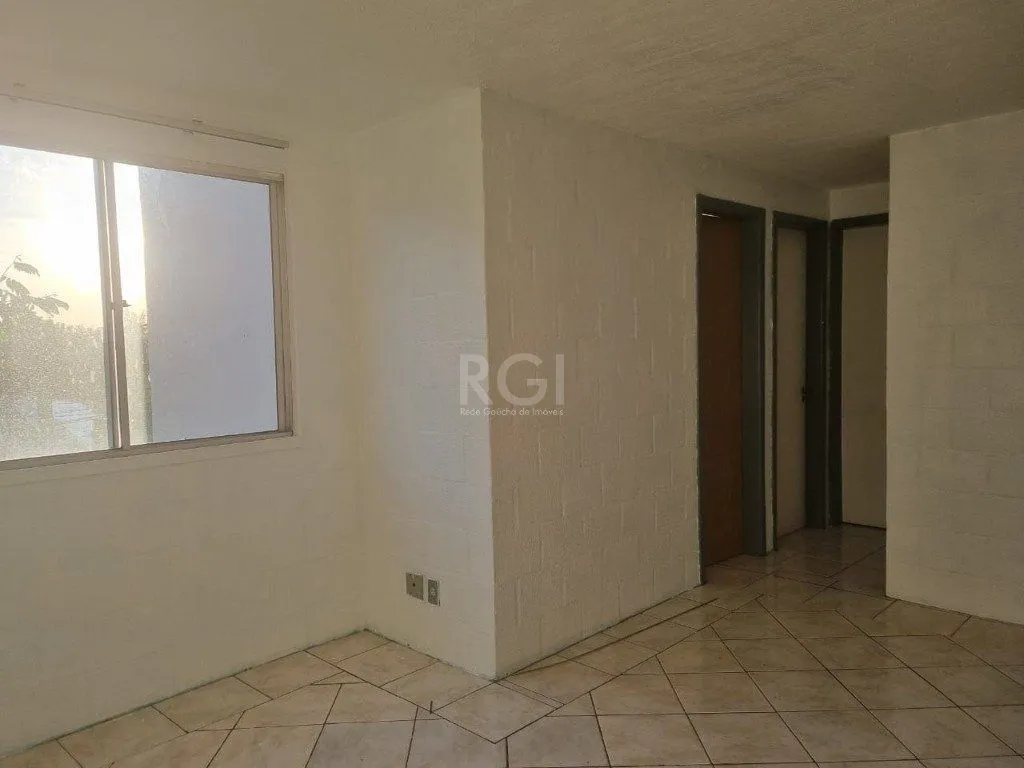 Imagem Casa frente, 81,50m2 e 2 apartamento nos fundos térreo e segundo andar.
