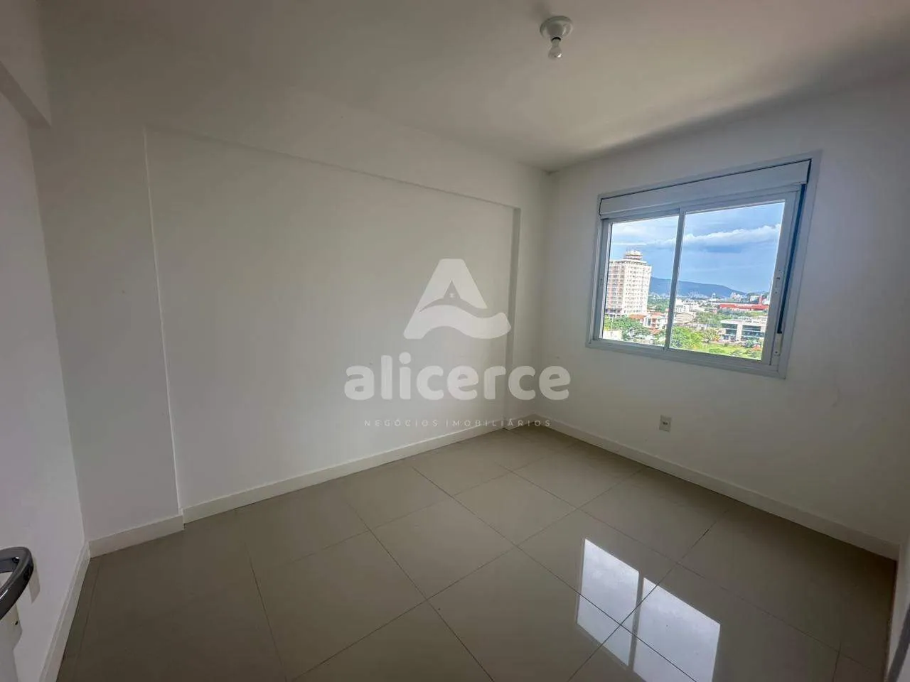 Imagem Apartamento à venda - 2 quartos I 1 suíte I 70m² I Sacada com churrasqueira - em Jardim Atlântico - Florianópolis