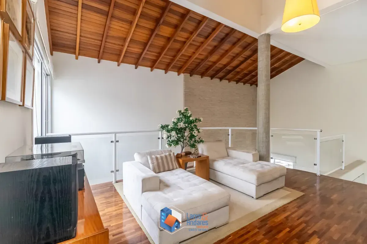 Imagem Sobrado para venda em Jardim Franca com 3 quartos, sendo 3 suítes, 400m²