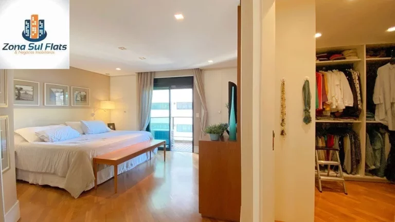 Imagem Apartamento à Venda Em Moema Com 3 Suítes e 3 Vagas - 326m