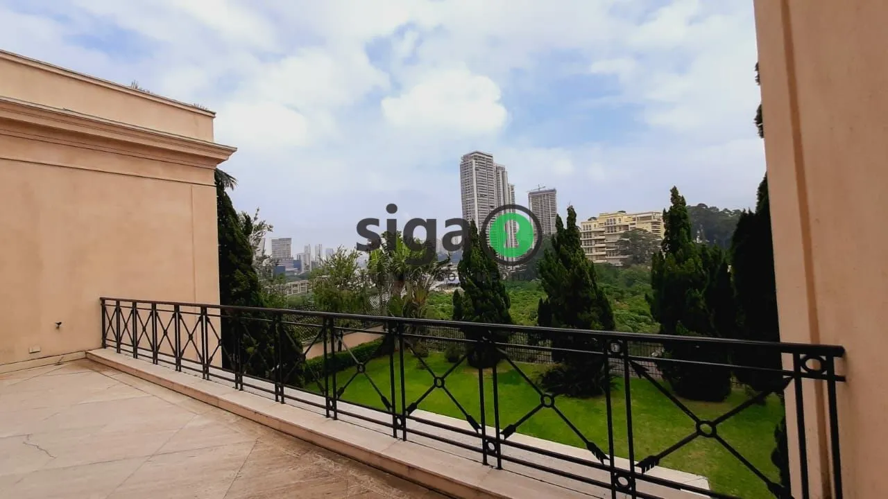 Imagem Elegante Mansão em Estilo Francês com Segurança Exclusiva no Coração do Morumbi