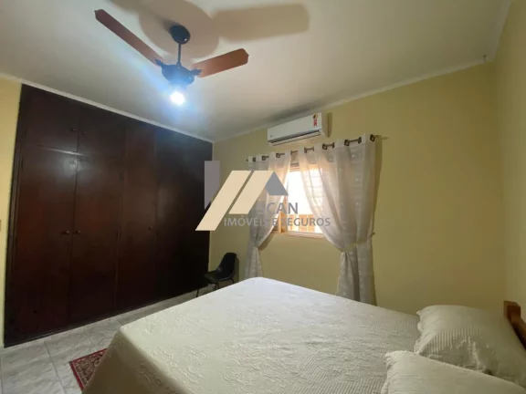 Imagem Casa à venda em Campinas-SP, no bairro Parque São Quirino: 3 quartos, 1 suíte, 3 banheiros, 4 vagas e 179,50 m²!