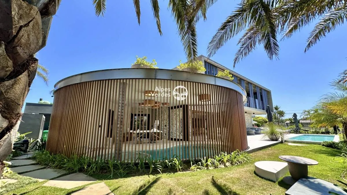 Imagem Vende-se casa prox a beira mar em Xangri-lá - 5 Quartos- Valor R$ 12.827.000,00