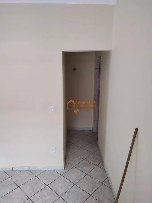 Imagem Sobrado com 9 dormitórios à venda, 220 m² por R$ 1.325.000,00 - Cidade Soinco - Guarulhos/SP