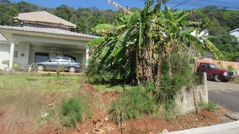 Imagem Casa para Venda em Concórdia, Sintrial, 3 dormitórios, 1 banheiro