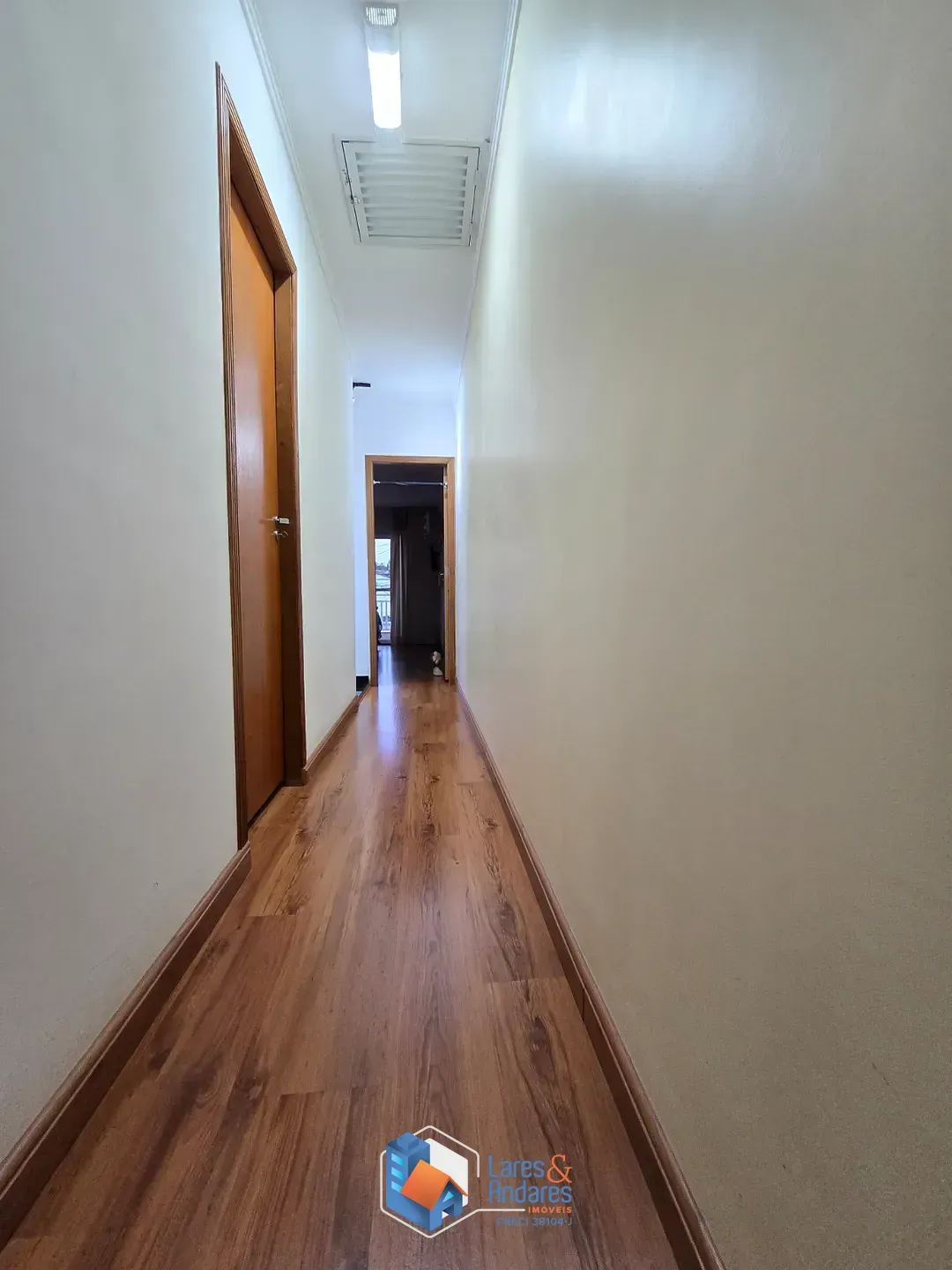 Imagem Casa para venda em Vila Mazzei com 3 quartos, sendo 3 suítes, 144m²