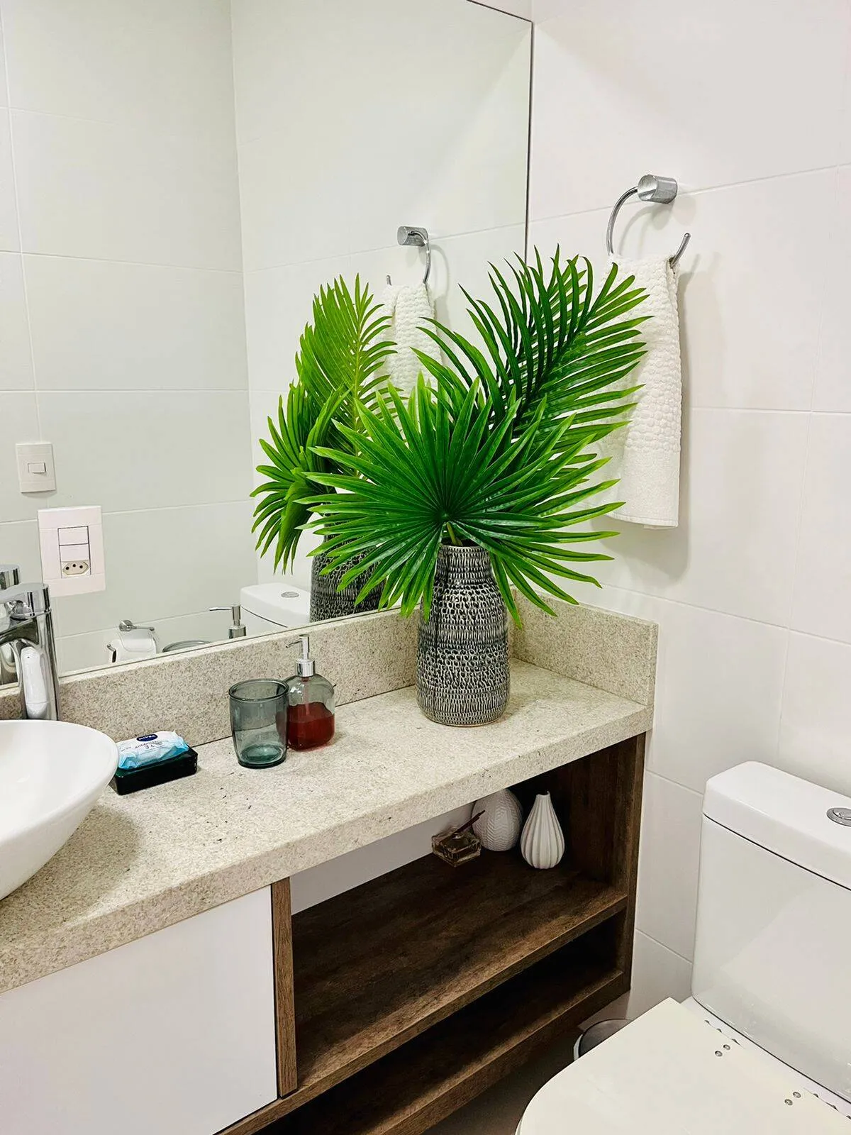 Imagem APARTAMENTO LOCAÇÃO DE TEMPORADA EM JURERÊ , FLORIANÓPOLIS