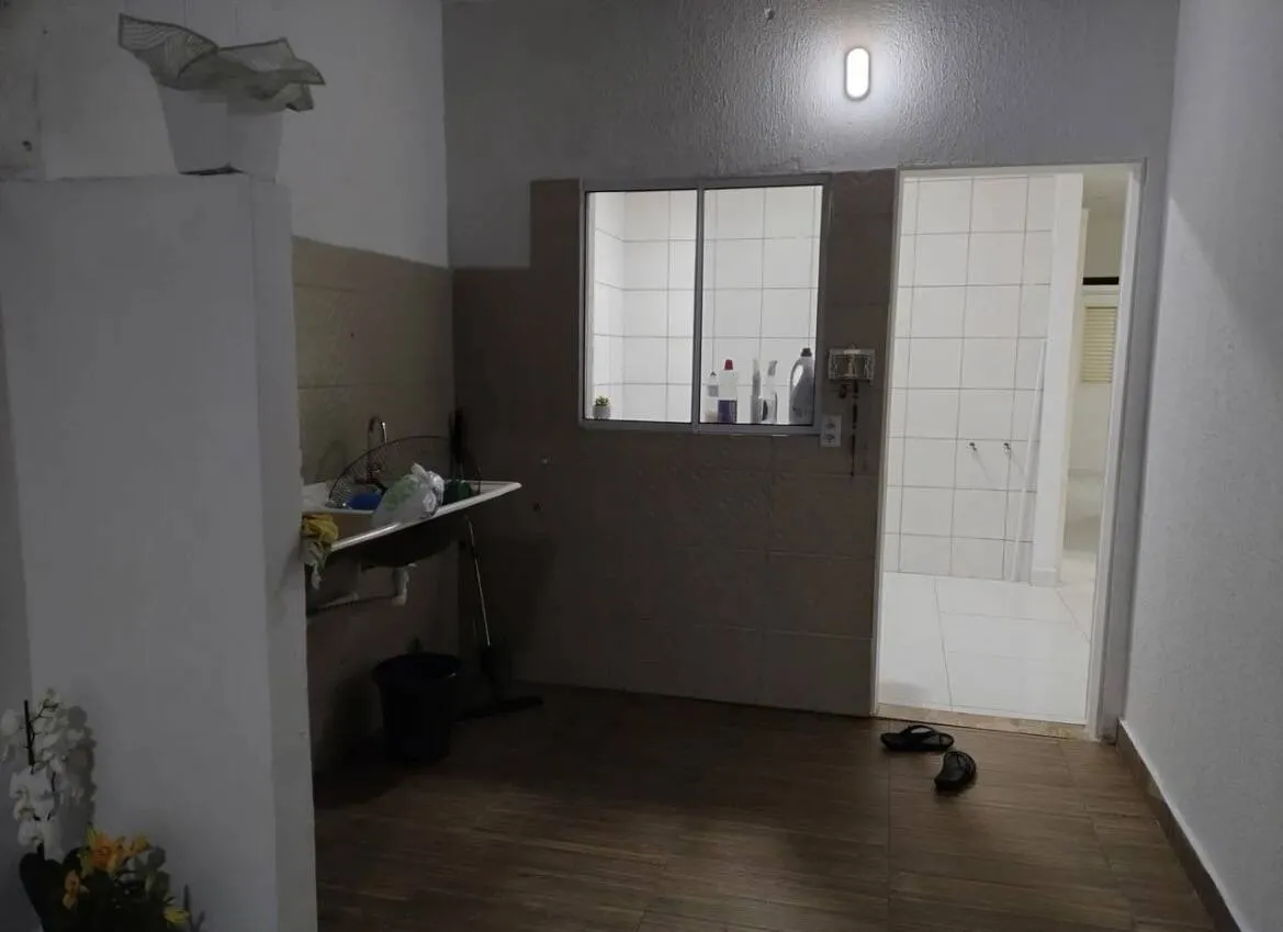 Imagem Casa em condomínio entre Rios bairro Jardim Imperial