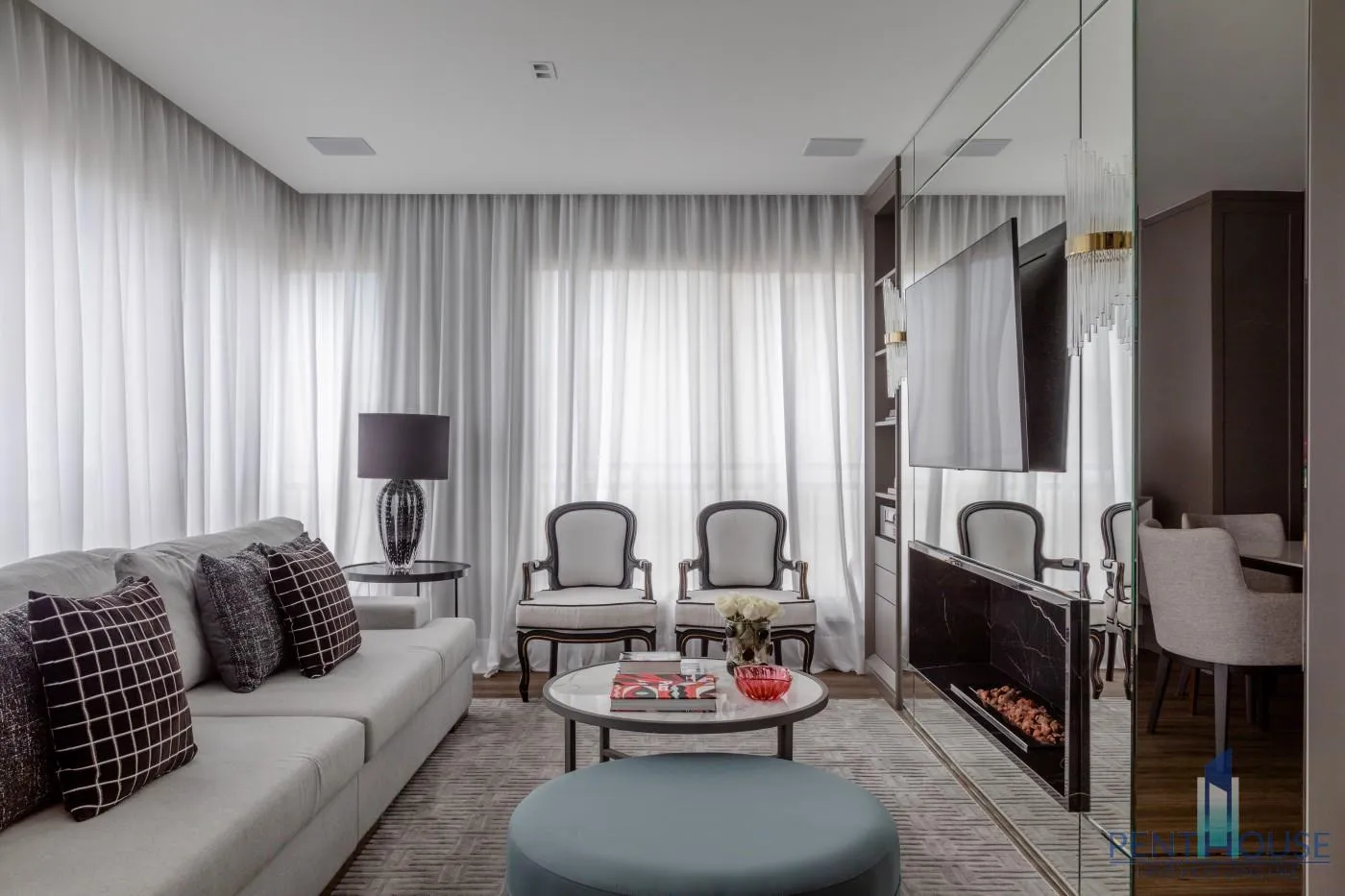 Imagem Cobertura Duplex para Venda em Balneário Camboriú, CENTRO, 3 dormitórios, 3 suítes, 4 banheiros, 3 vagas