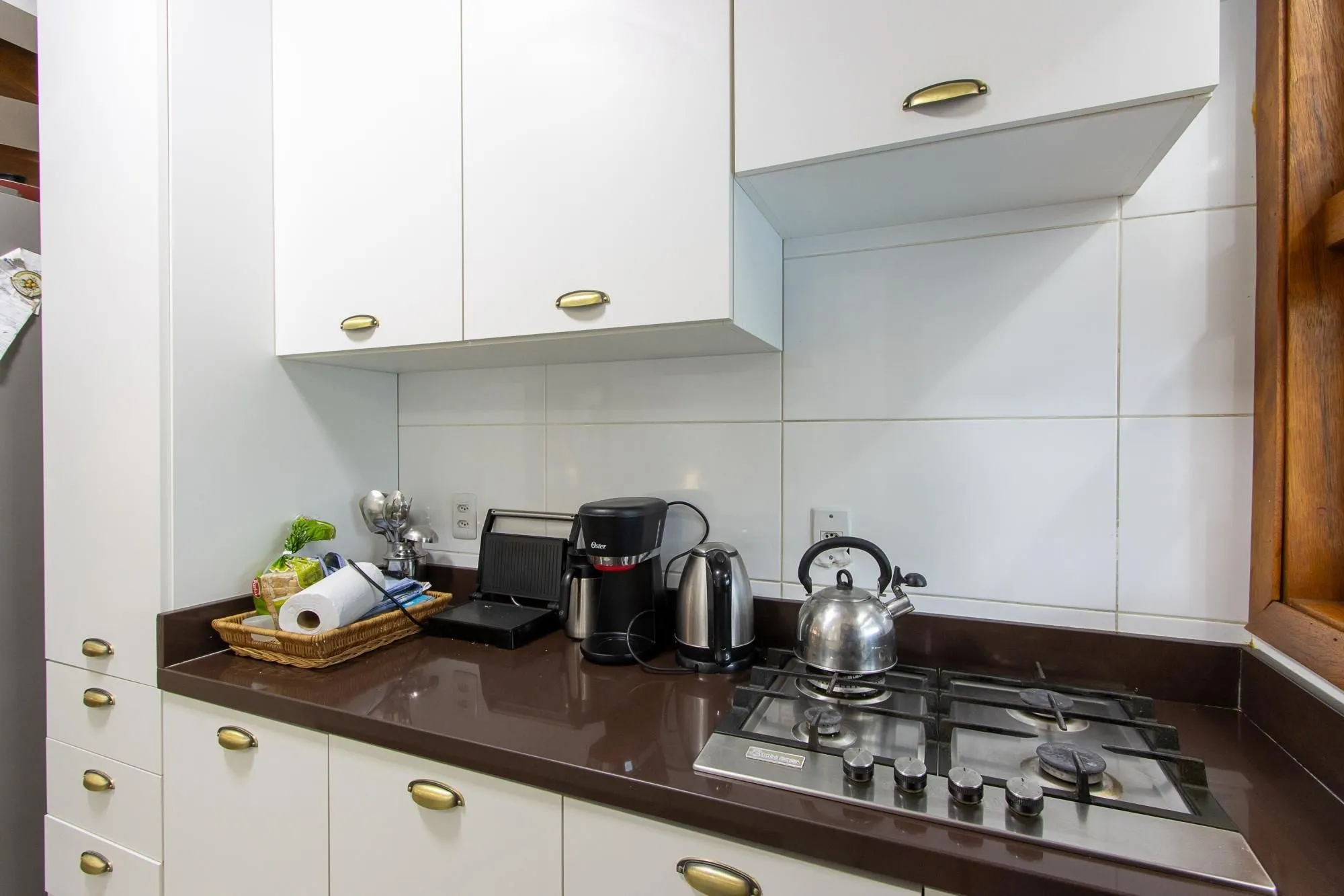 Imagem Casa de condomínio, 3 quartos, 1 suíte, piscina e 2 vagas de garagem;