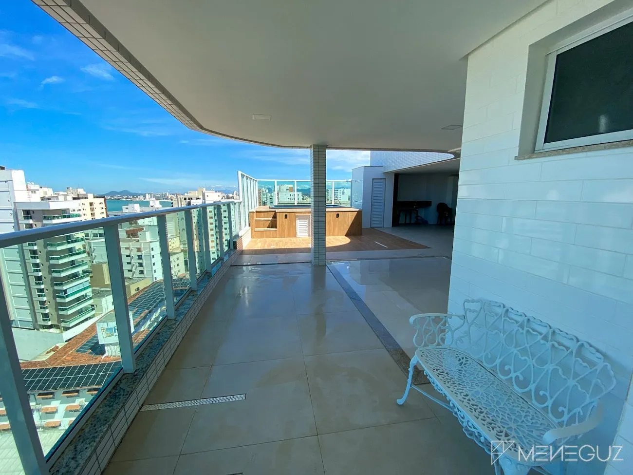 Imagem Cobertura a venda na Praia do Morro 4 quartos linear com lazer indoor
