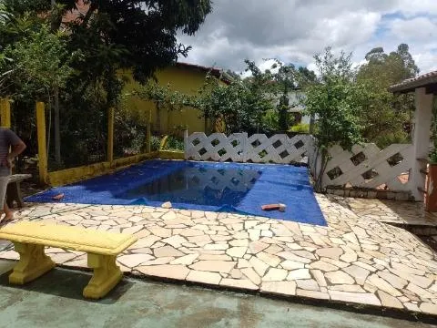 Imagem VENDA CHACARA CONDOMINIO SANTA ISABEL Excelente oportunidade!Com A/T 580m² e A/C 120m² distribuídos em 2 dormitórios sendo 1 suíte, sala.CONSULTE-NOS.
