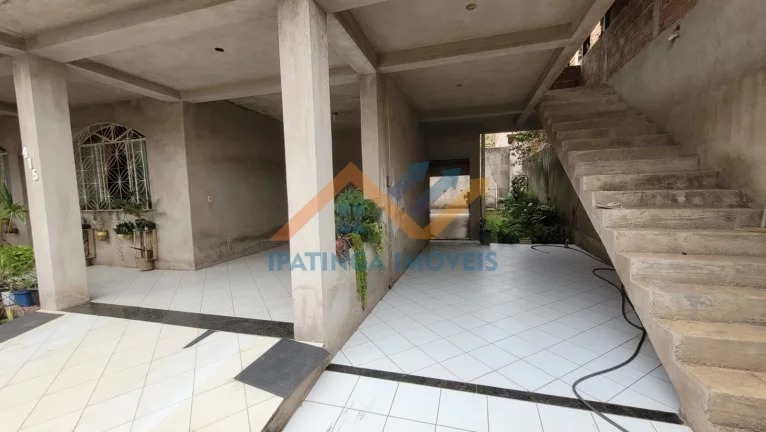 Imagem Casa com Lote grande no Bairro Veneza - Ipatinga