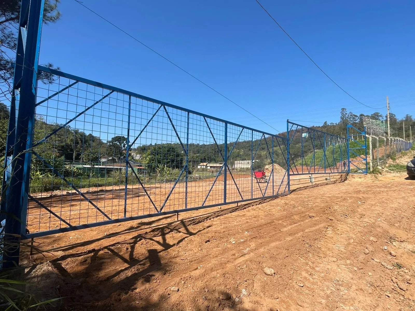 Foto do imóvel Área Empresarial e Industrial de Alto Potencial com Estacionamento para até 70 Vagas no Final de Obras em RESIDENCIAL SANTA HELENA - GLEBA II, SANTANA DE PARNAÍBA - SP