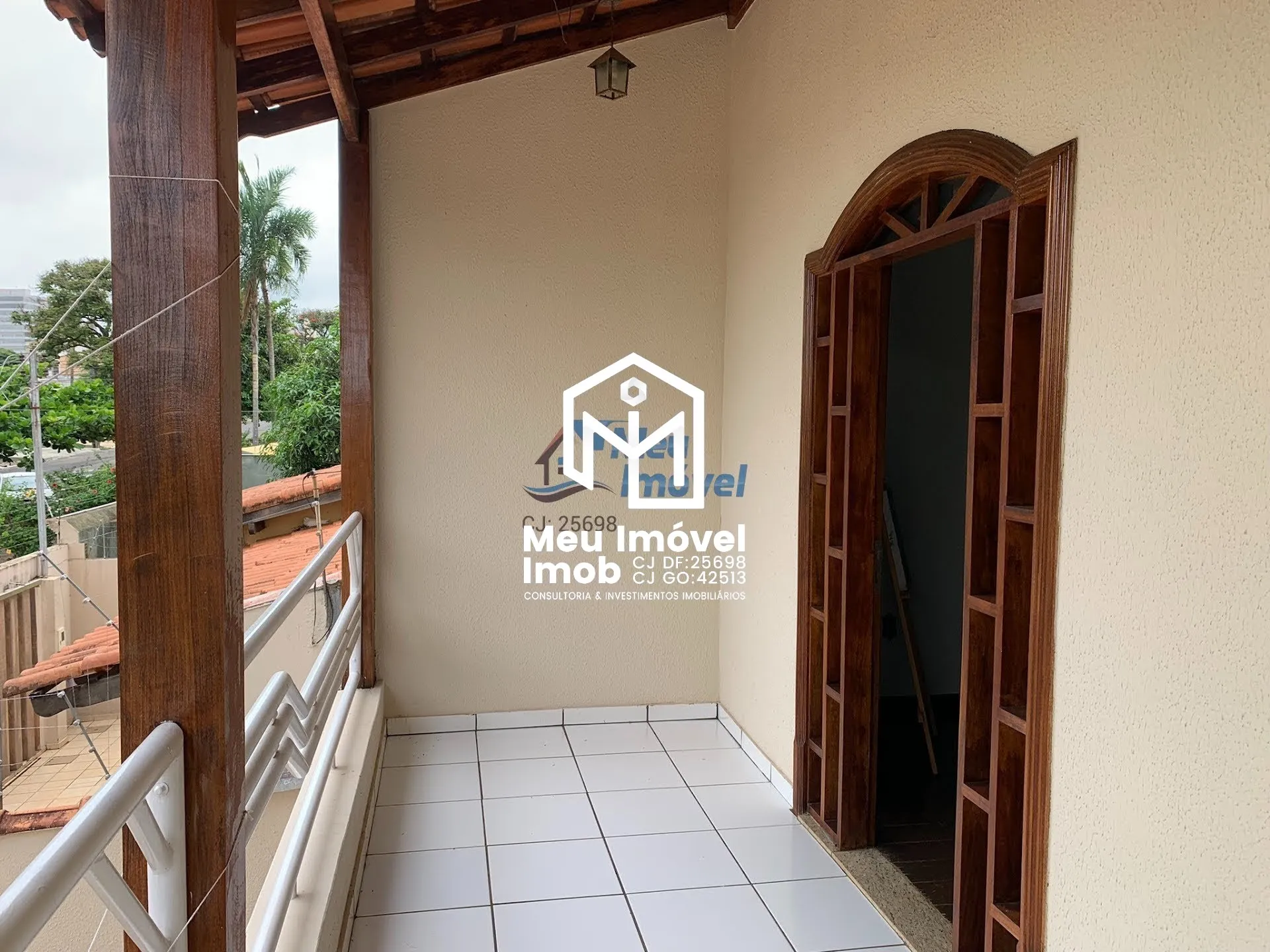 Imagem Casa Sobrado 5 Quartos 5 Suítes 2 Vagas 400m² Reformado