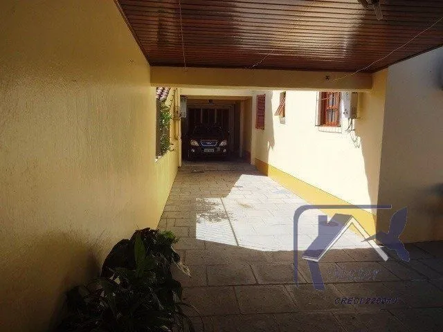 Imagem Casa para Venda - 318m², 4 dormitórios, sendo 1 suites, 4 vagas - Cavalhada
