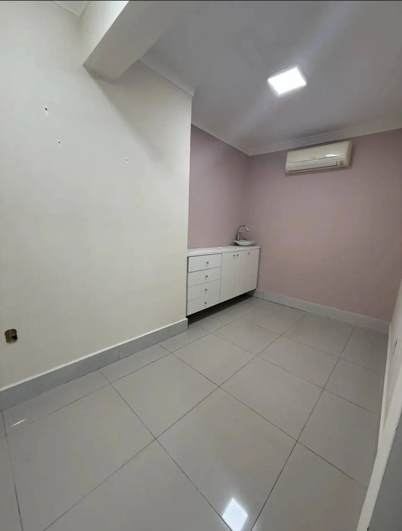 Imagem SALAS COMERCIAIS AV. ISAAC PÓVOA, CUIABÁ