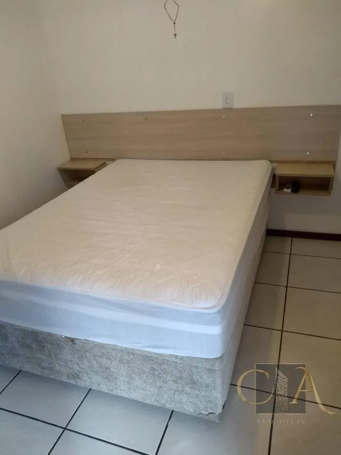 Imagem Apartamento para Temporada em Itapema, Meia Praia, 2 dormitórios, 1 suíte, 2 banheiros, 1 vaga