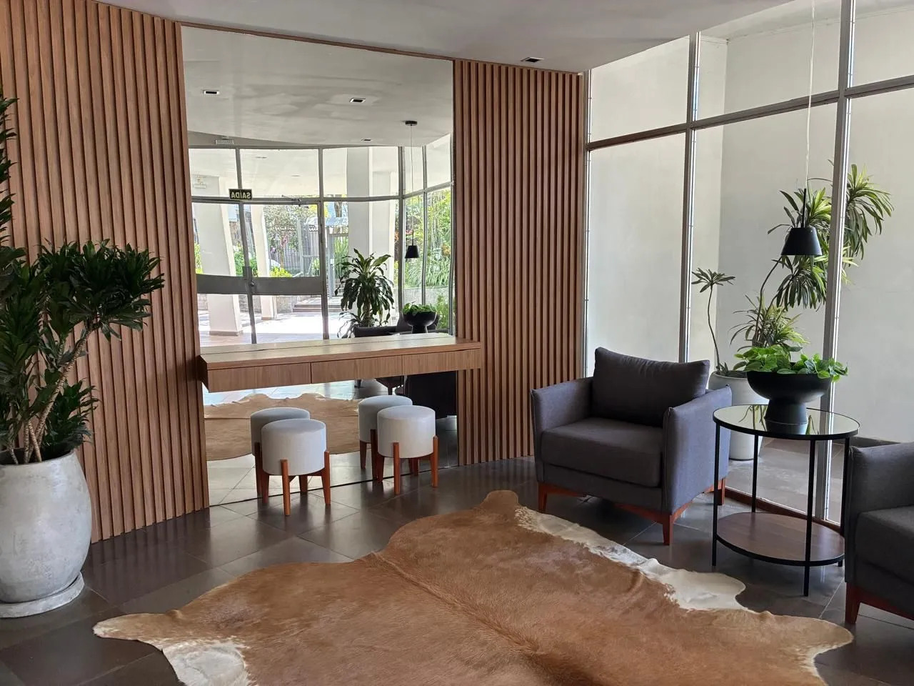 Imagem Apartamento de 3 Dormitórios localizado no bairro Petrópolis
