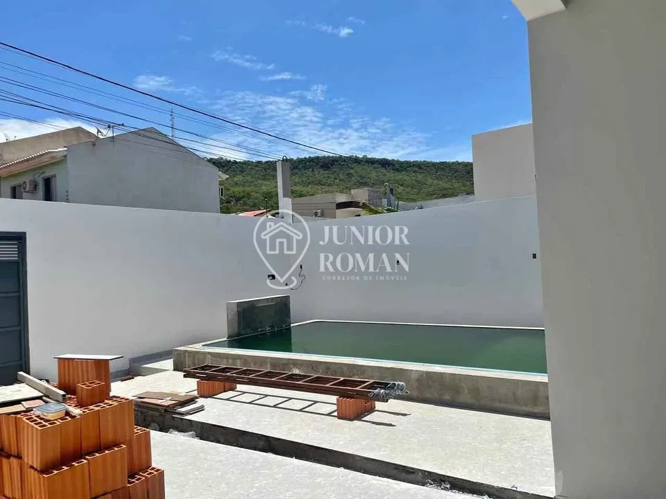 Foto do imóvel CASA ALTO PADRÃO COM 3 SUÍTES, 2 SALAS, PISCINA E GARAGEM PARA 2 CAMINHONETES - BAIRRO BANDEIRANTES - BARREIRAS/BA