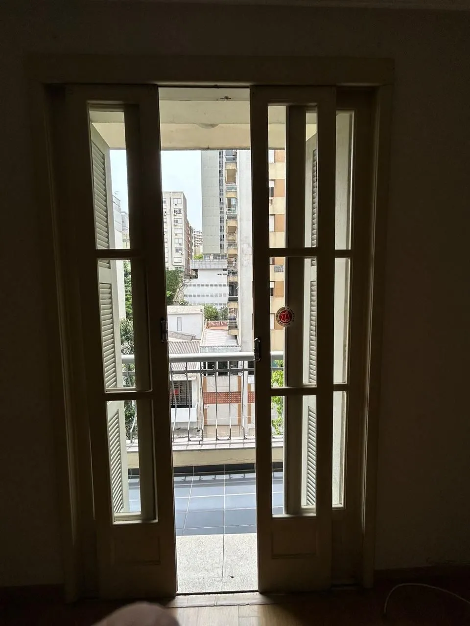 Imagem Apartamento com 03 quartos e 02 banheiros no Centro Histórico de Porto Alegre