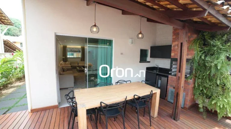 Imagem Sobrado com 3 dormitórios à venda, 161 m² por R$ 781.000,00 - Sítios Santa Luzia - Aparecida de Goiânia/GO