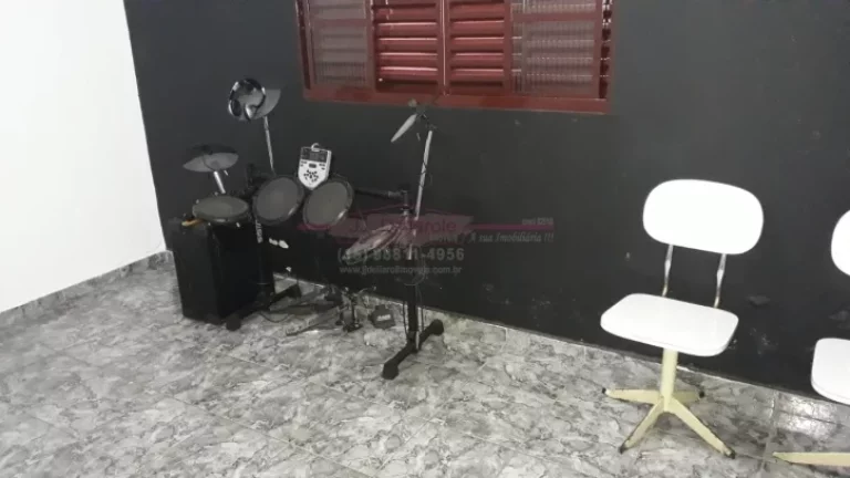 Imagem Casa com 3 dormitórios, 2 banheiros