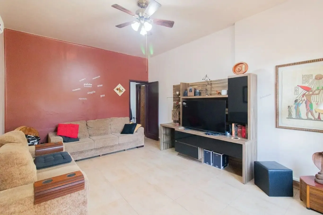 Imagem Casa com 4 dormitórios e 175m² à venda no Bairro Santa Tereza