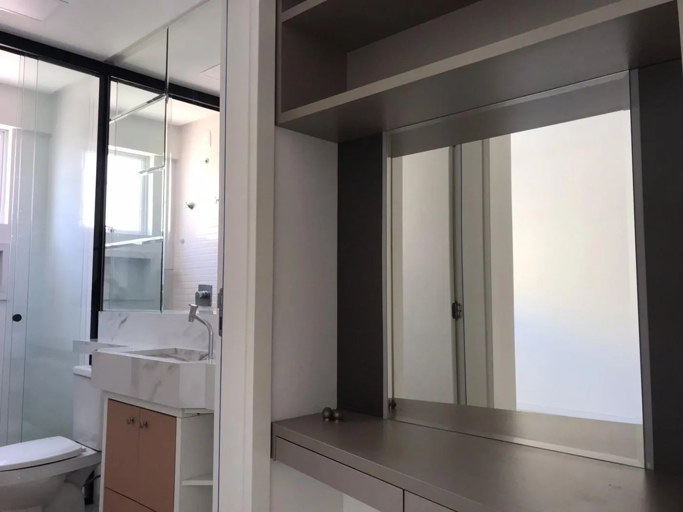 Imagem Apartamento para Venda em Itapema, Meia Praia, 3 dormitórios, 3 suítes, 4 banheiros, 2 vagas