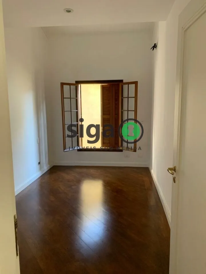 Imagem Casa Sobrado á Venda - 300 m², 3 suítes, 2 vagas no Jardim Paulistano !