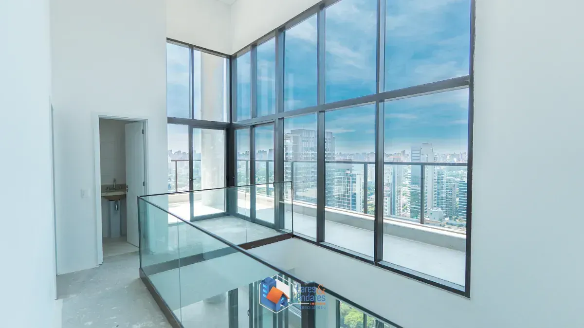 Imagem Cobertura para venda em Moema com 4 quartos, sendo 4 suítes, 281m²