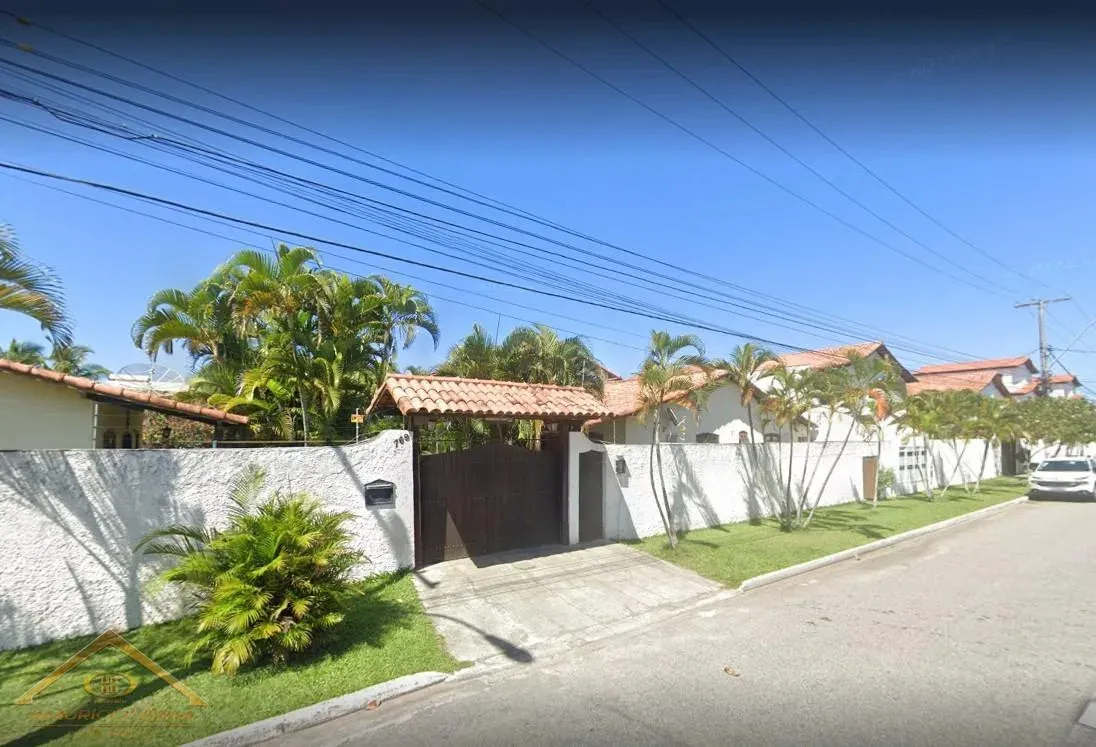 Imagem Casa em Condomínio para Venda em Cabo Frio / RJ no bairro Braga