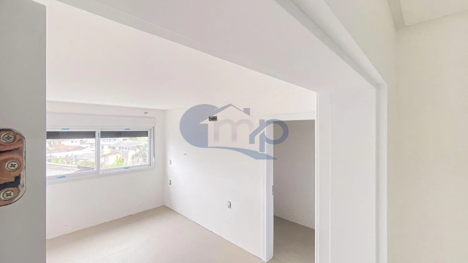 Imagem Apartamento á venda com 2 suítes no centro de Torres/RS